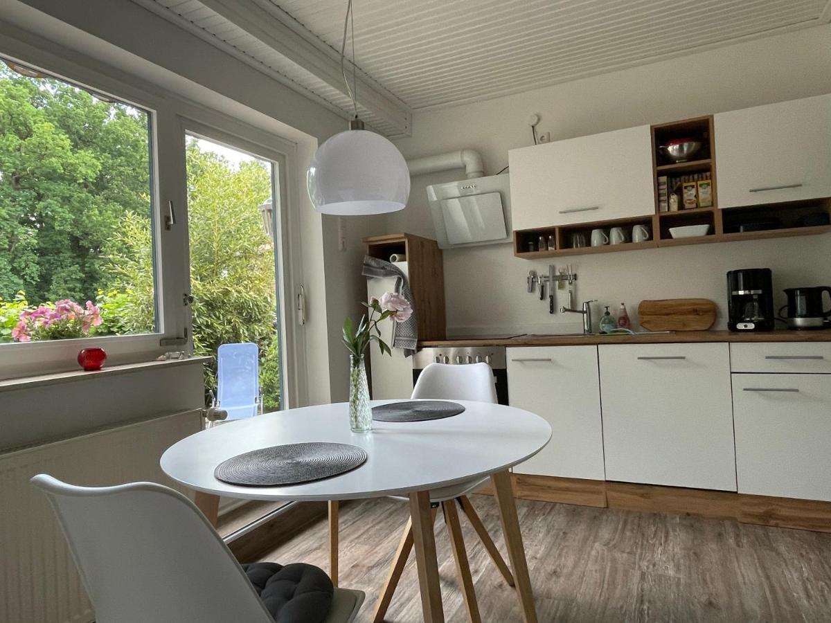 Huus Utspann Fewo Mit Terrasse - 23 Km Vor Hamburg - Seevetal Buitenkant foto